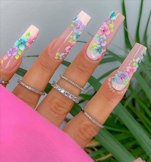 Flower coffin nail art to sparkle your Summer nails 2021!