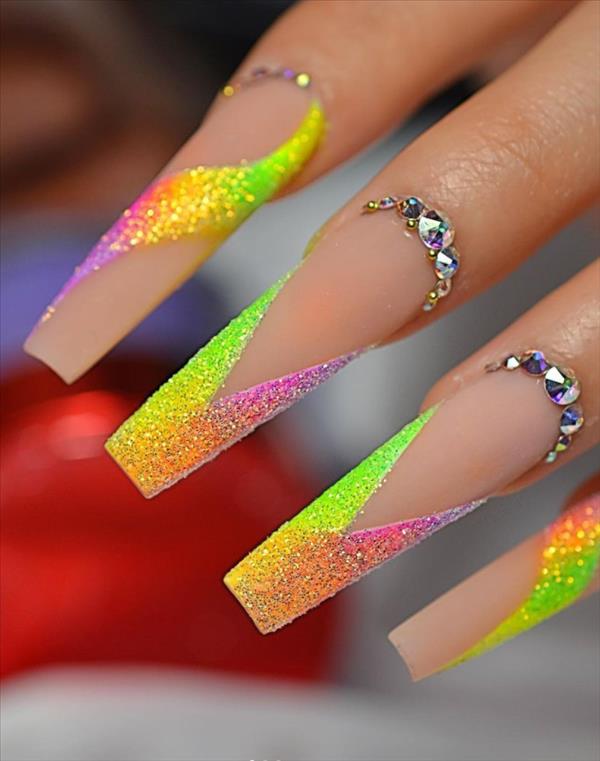 Spring Nails Design Eye Catching Green Nails Art Is A Good Choice The First Hand Fashion News For Females