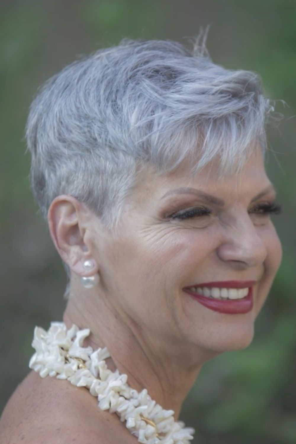 Short Hairstyle: The Top 40 Haircut And For Women Over 60!