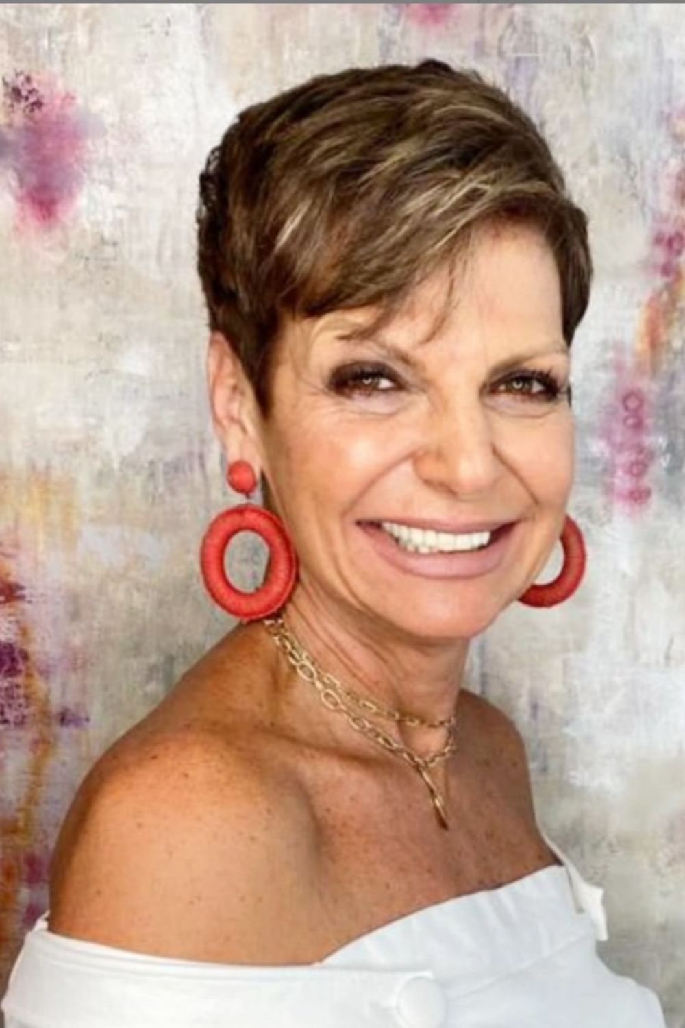 Short Hairstyle: The Top 40 Haircut And For Women Over 60!