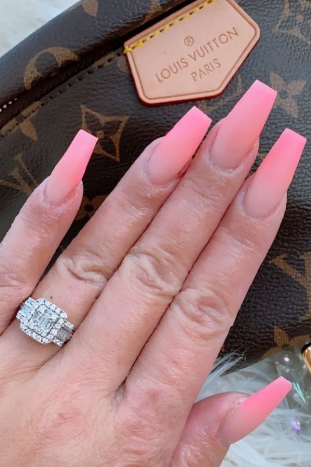 40+Cute Ombre coffin nails for young girls