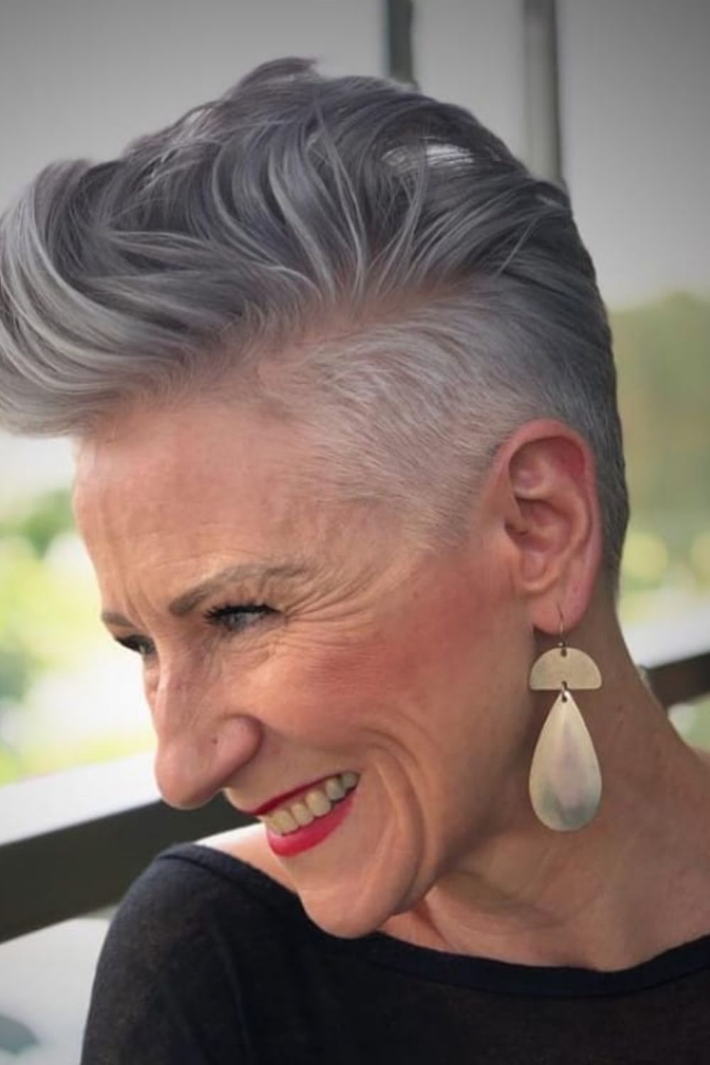 Short Hairstyle: The Top 40 Haircut And For Women Over 60!