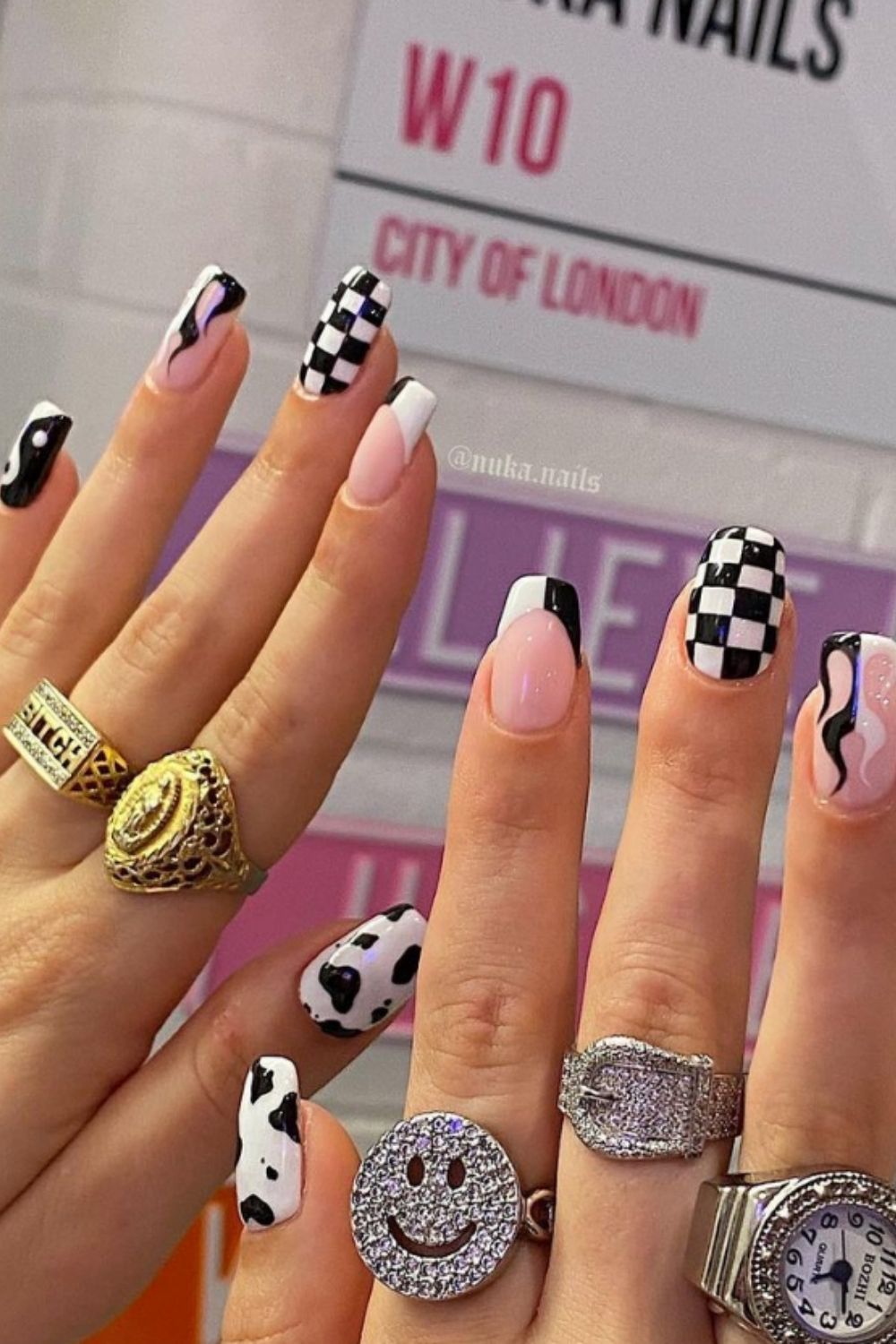 Elegant White Nail Design To Try For A Party In 2021!