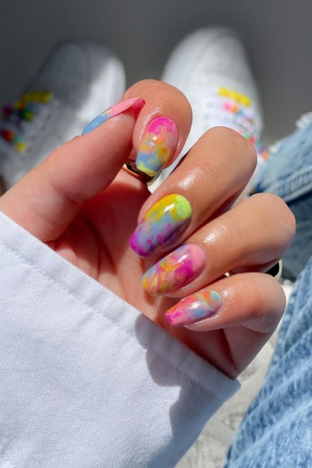 Hottest Tie Dye Nails to Fit Your Beach Look This Summer