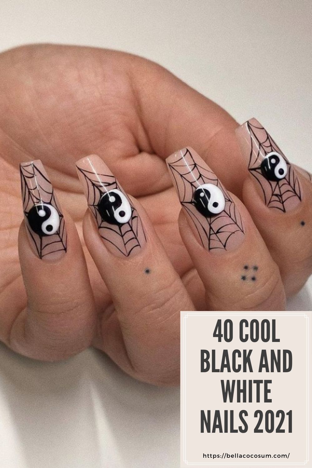 40 Stylish Black And White Nails To Do In Summer 2021!