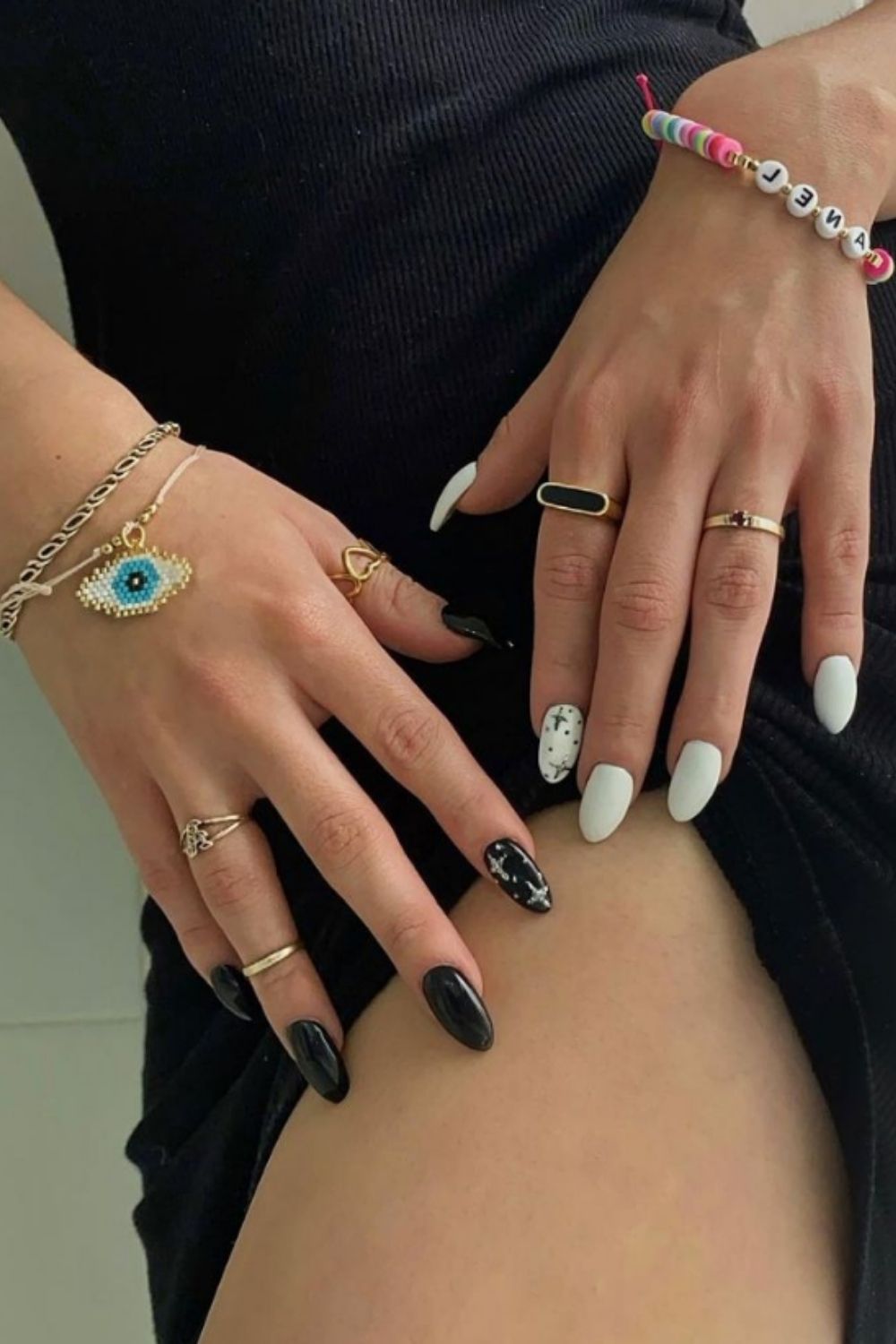 40 Stylish Black And White Nails To Do In Summer 2021!