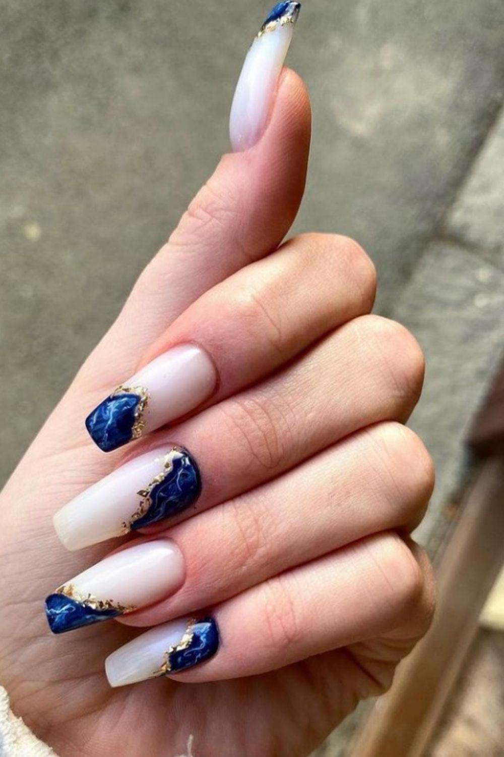 Elegant White Nail Design To Try For A Party In 2021!