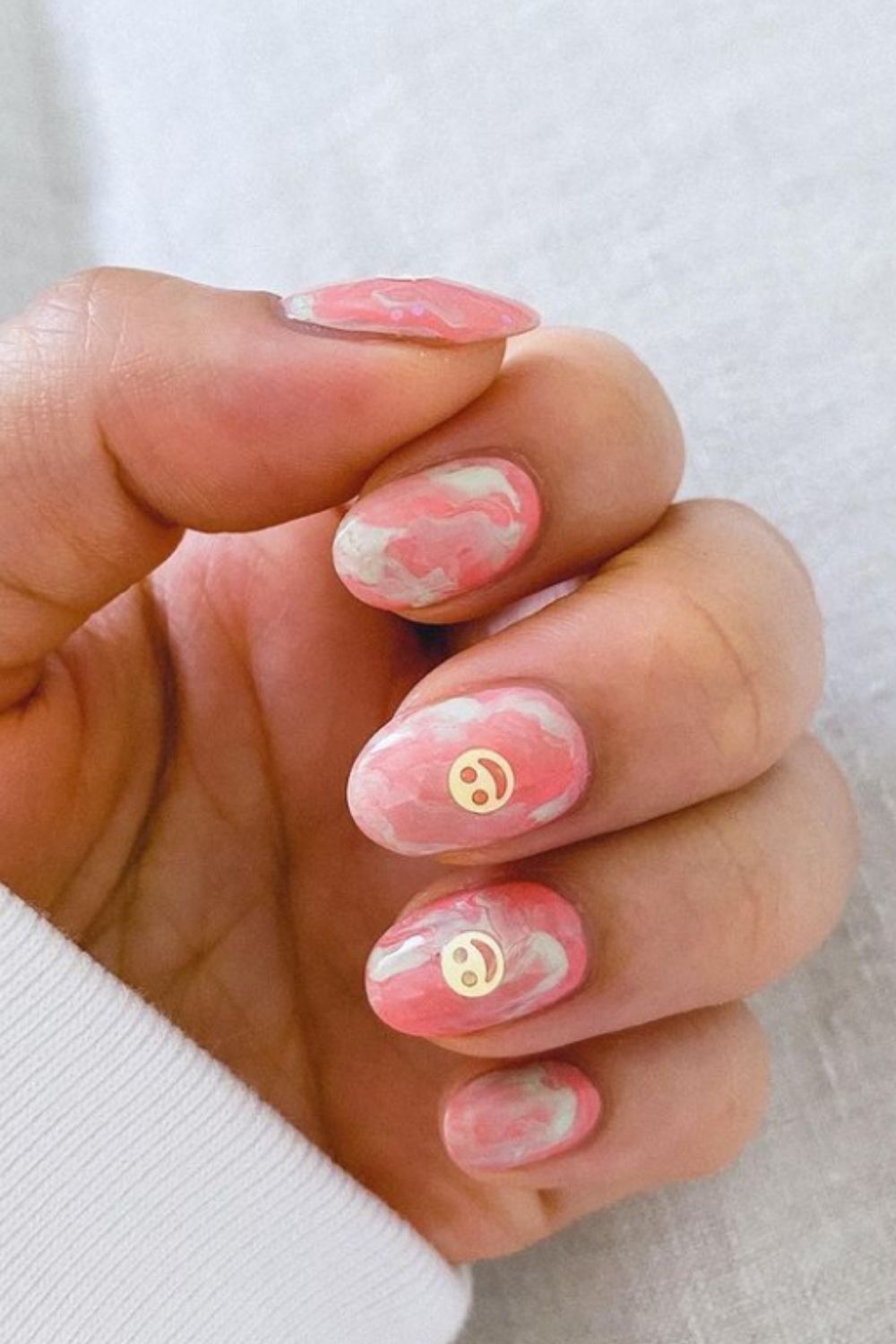 Hottest Tie Dye Nails to Fit Your Beach Look This Summer