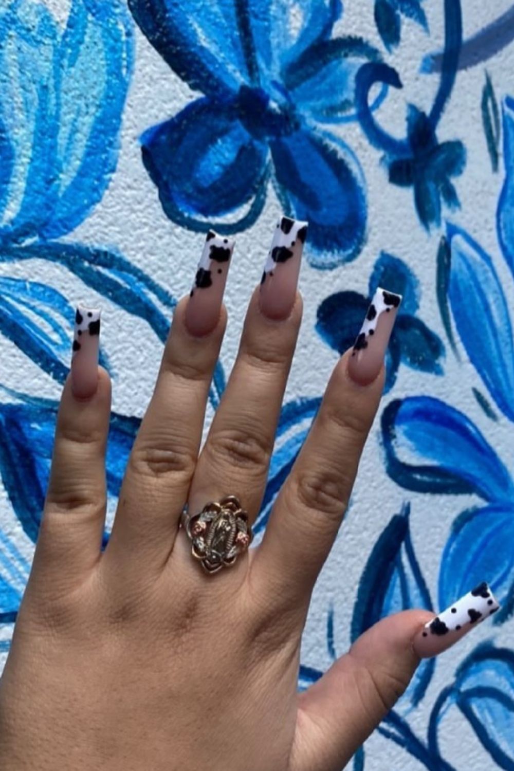 40 Stylish Black And White Nails To Do In Summer 2021!