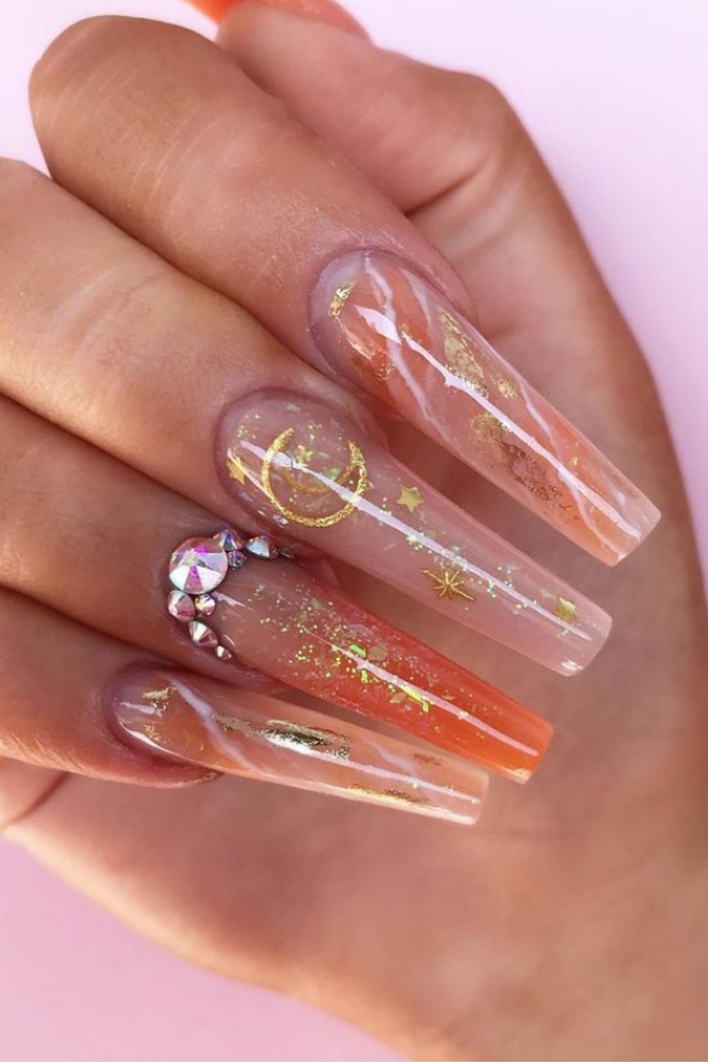 35+ Amazing Glitter Acrylic Nails You Want To Try In 2021!