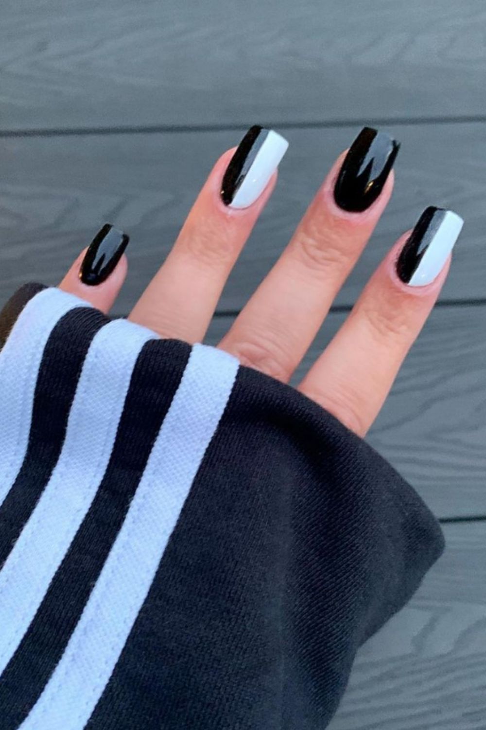 40 Stylish Black And White Nails To Do In Summer 2021!