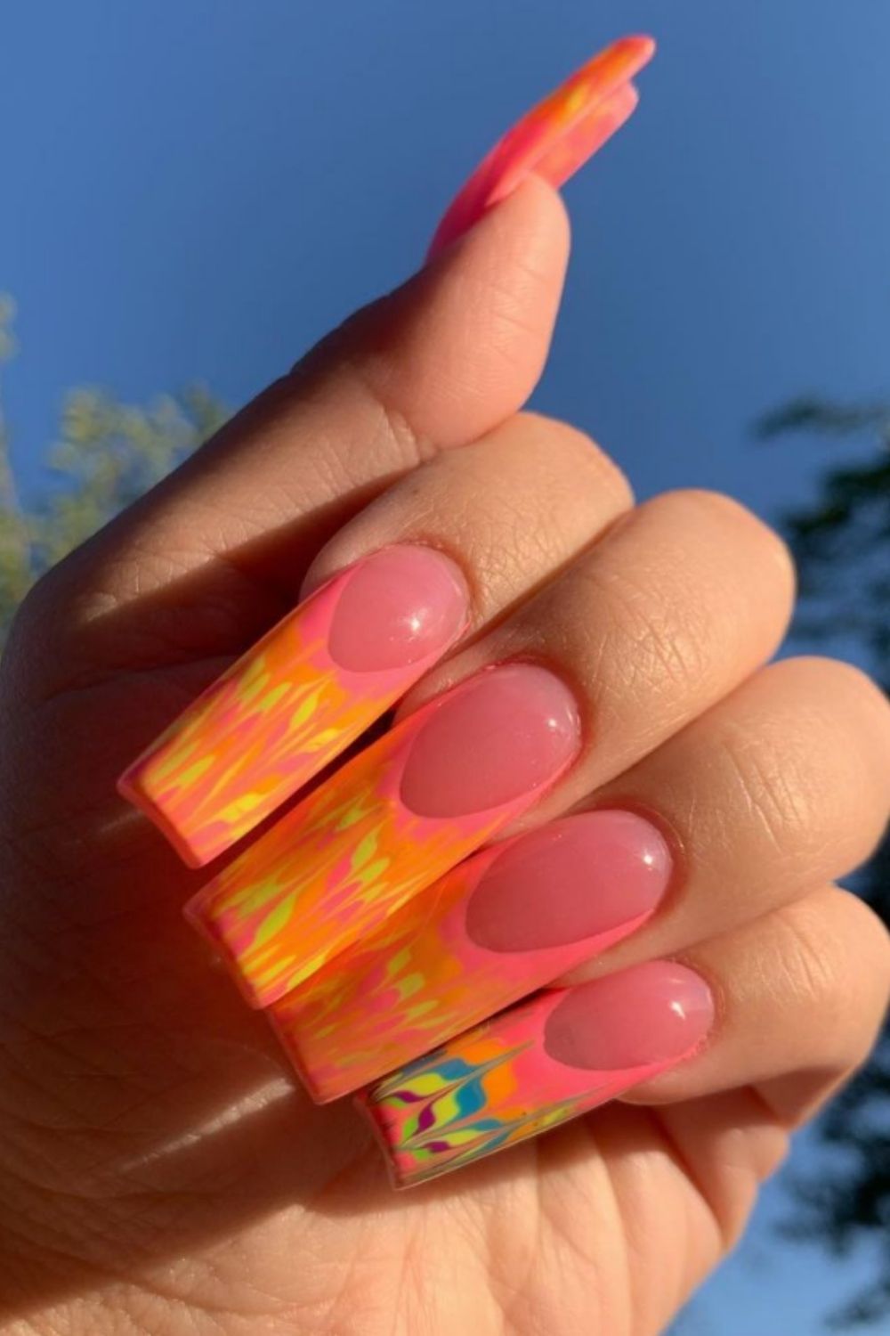 Hottest Tie Dye Nails to Fit Your Beach Look This Summer