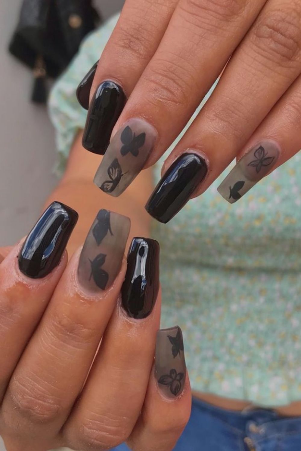 Black acrylic nails | the fall season nails color 2021