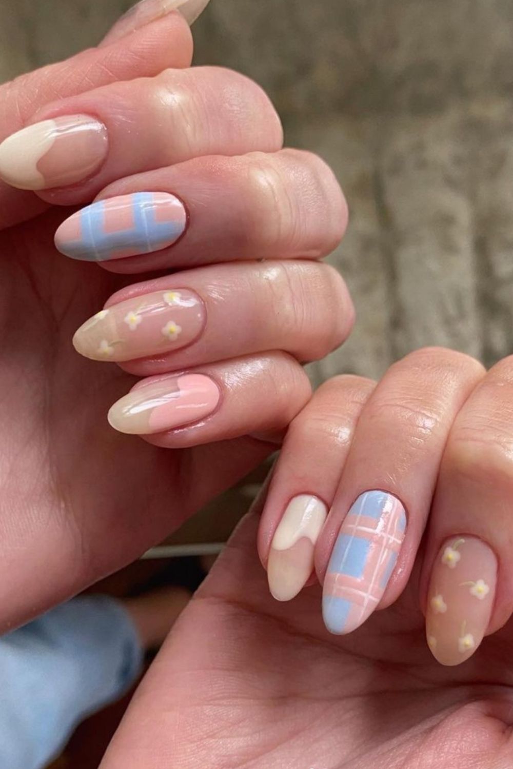 31 Best short almond nails in pastel nail polish 2021