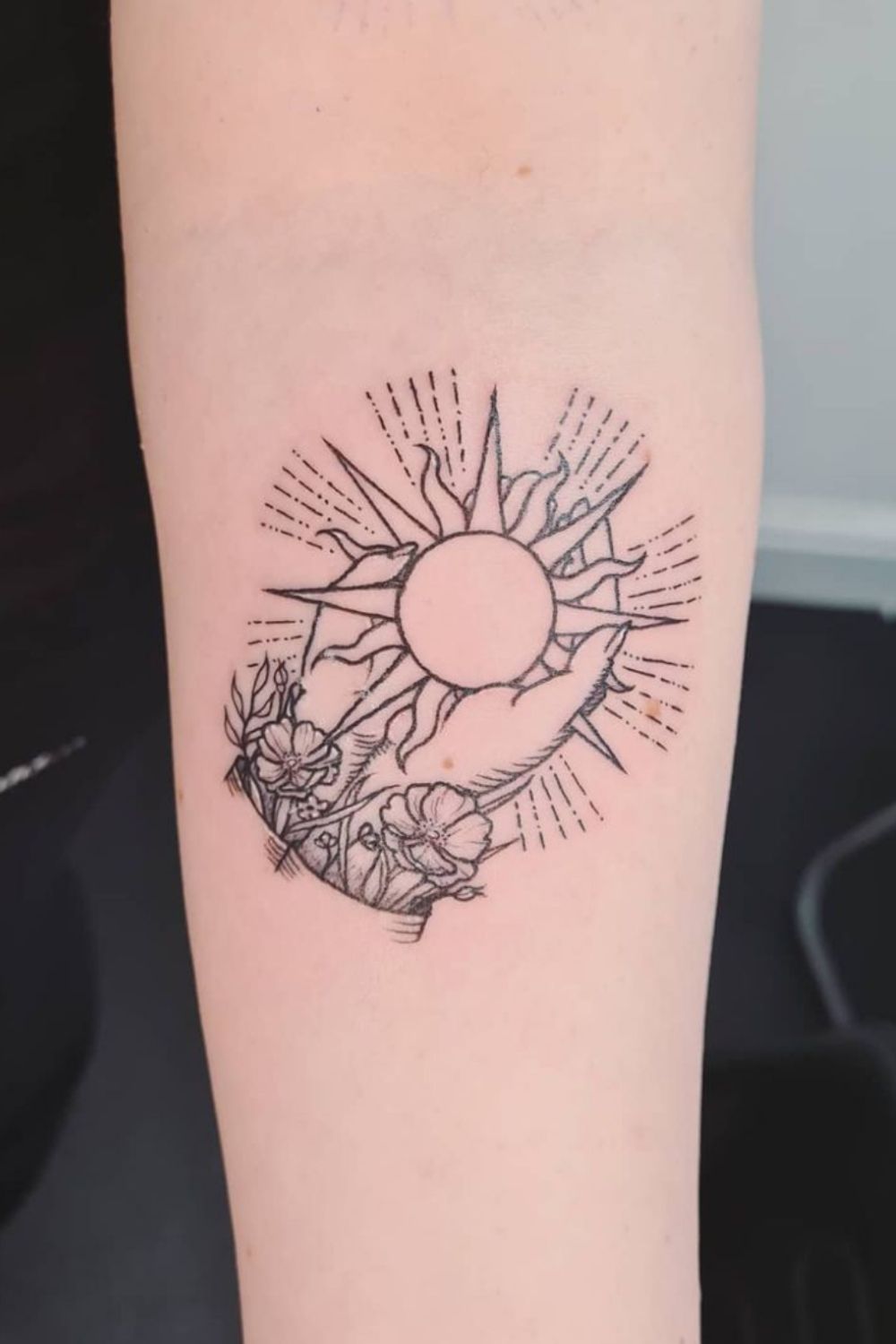 Sun and moon tattoo designs for best and meaningful tattoo design 2021