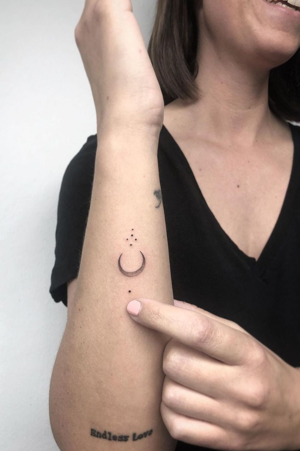 Sun and moon tattoo designs for best and meaningful tattoo design 2021