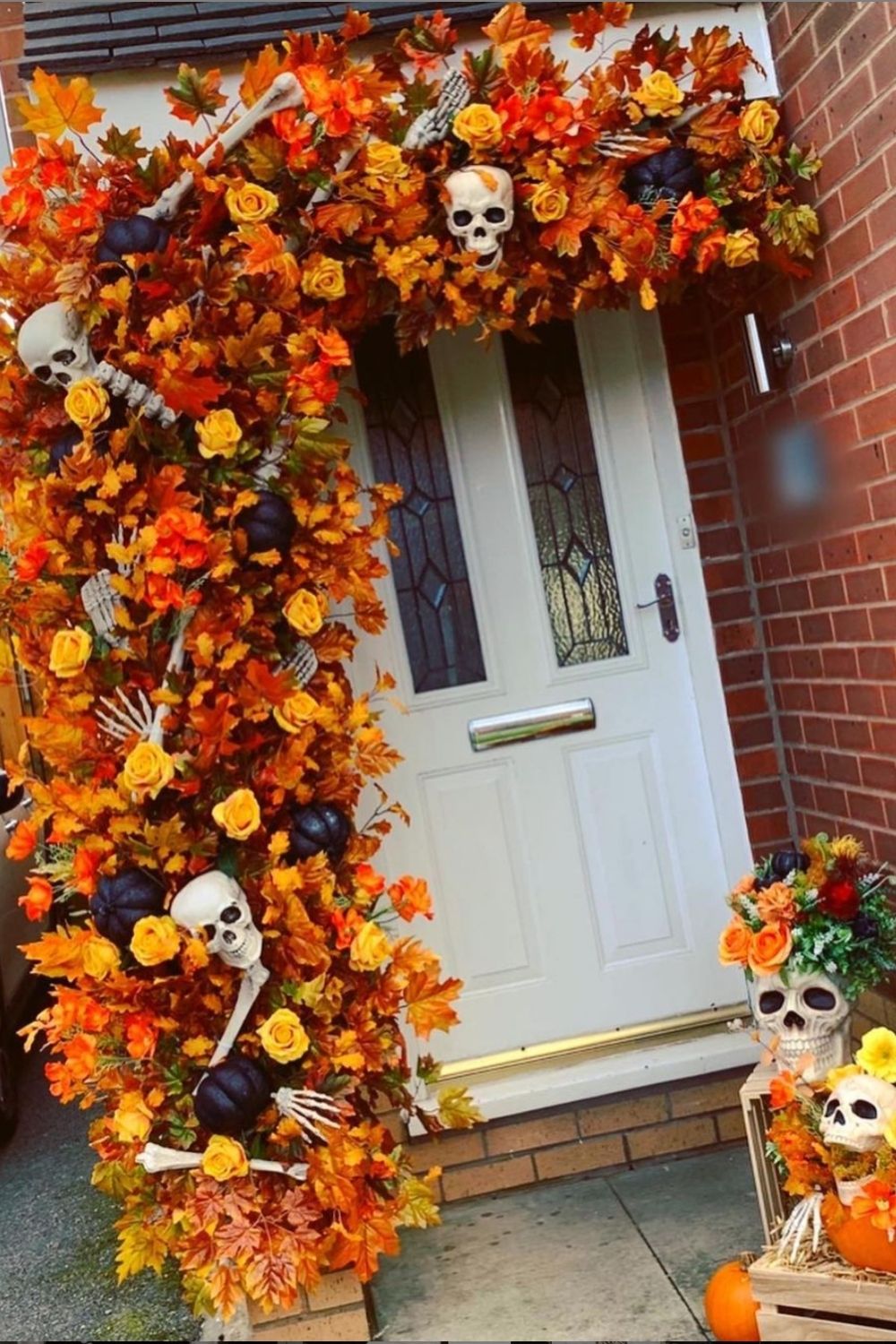 48 Creative Outside Halloween porch decoration ideas 2021