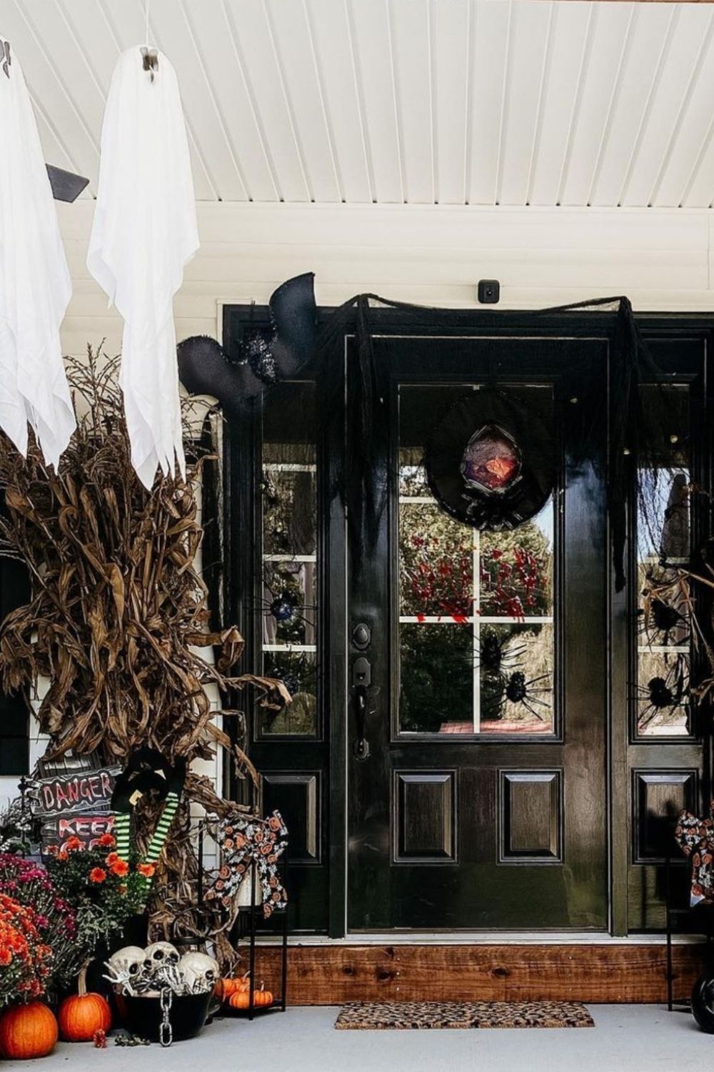 48 Creative Outside Halloween porch decoration ideas 2021