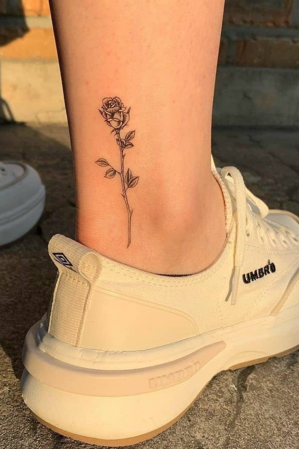 Cute Minimalist Tattoos Design for women with tiny tattoo pattern