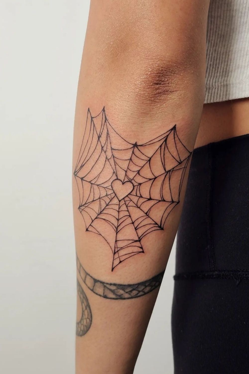 Cute Minimalist Tattoos Design for women with tiny tattoo pattern