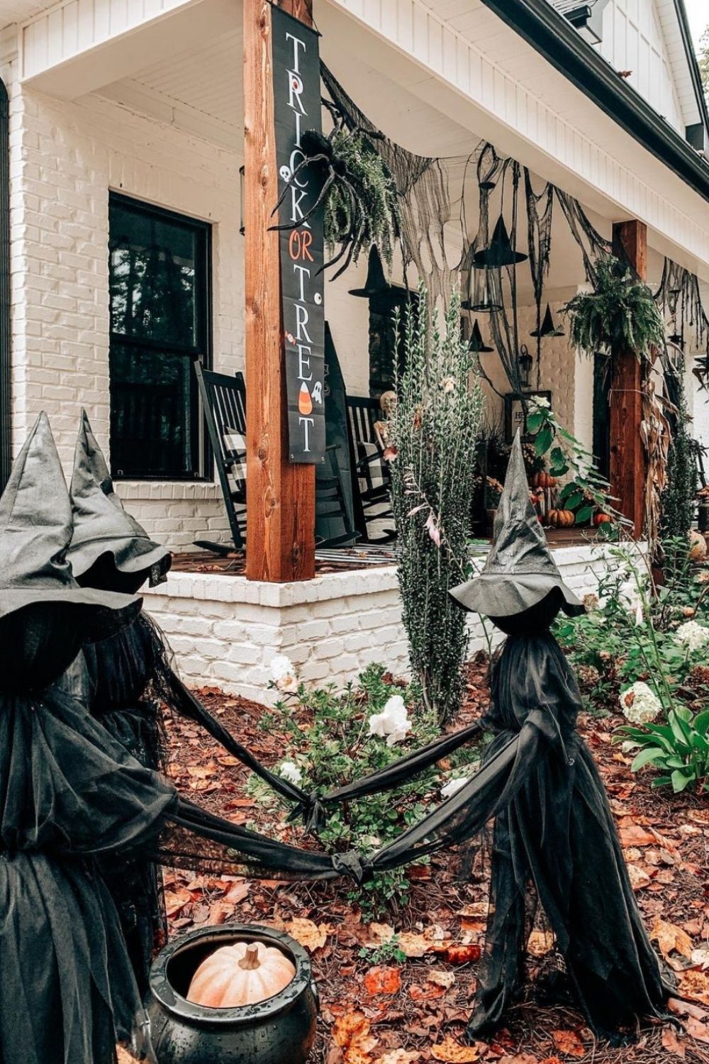48 Creative Outside Halloween porch decoration ideas 2021