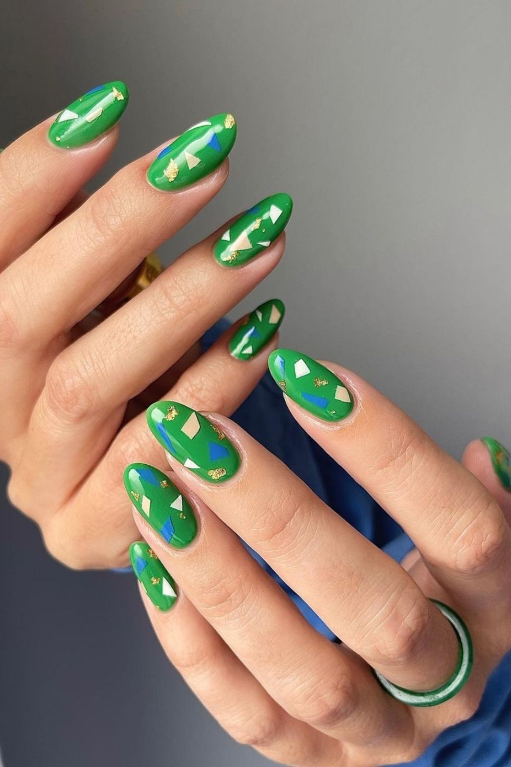 Best Green nail designs to try 2021: neon green, lime green, dark green