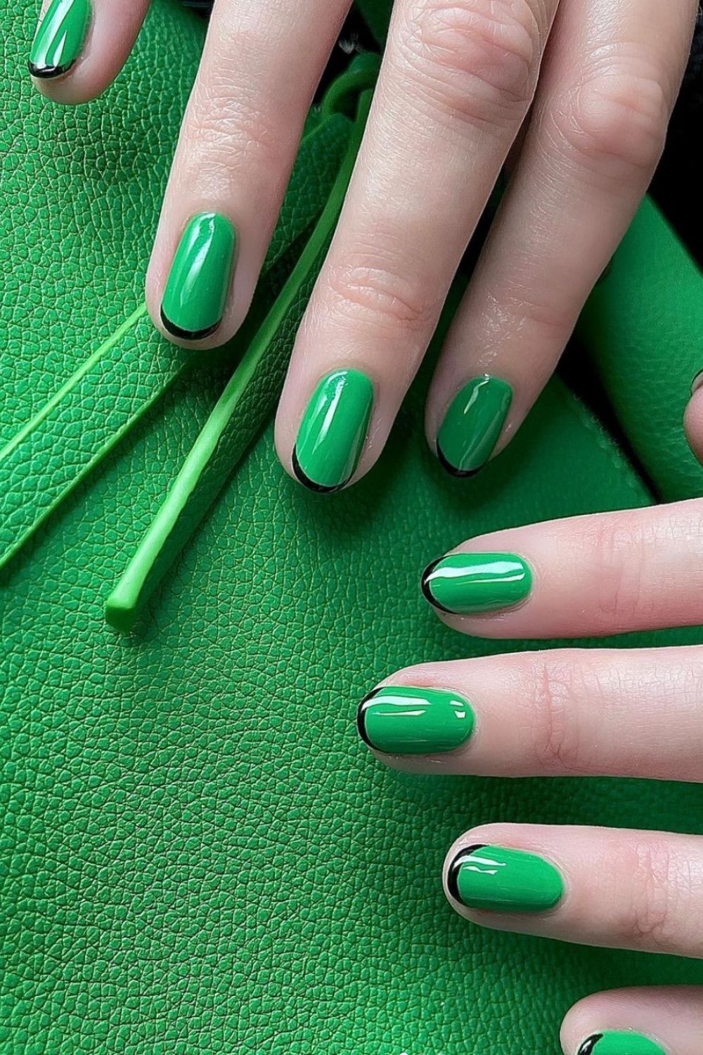 Best Green nail designs to try 2021: neon green, lime green, dark green