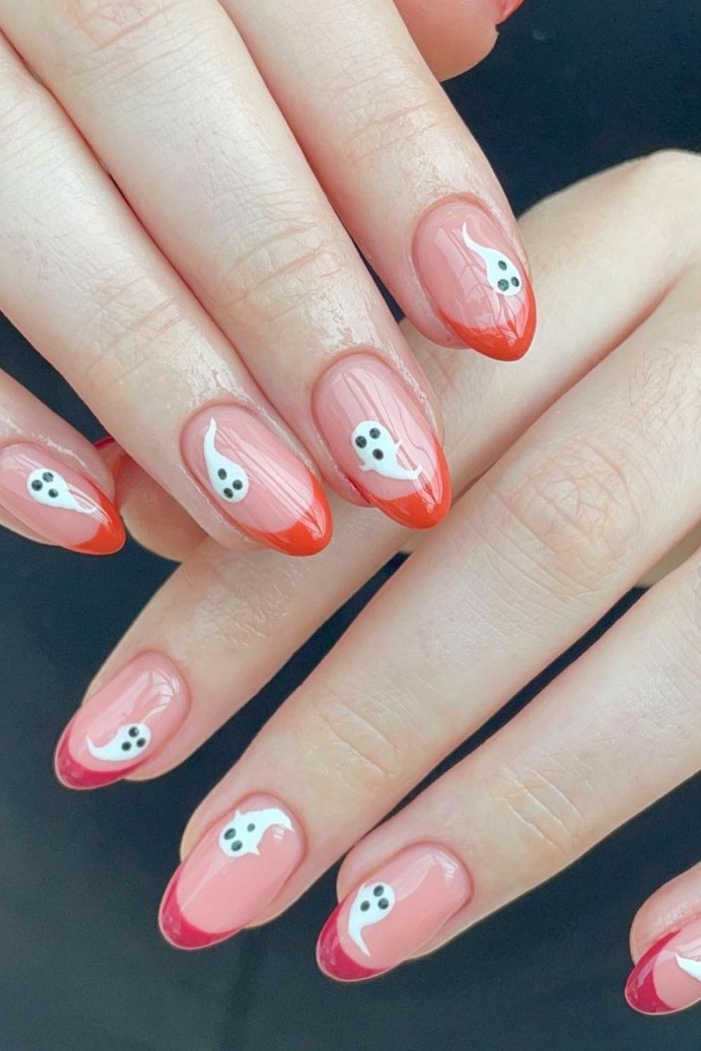 Halloween nail aesthetic | Trendy Halloween manicure to try 2021