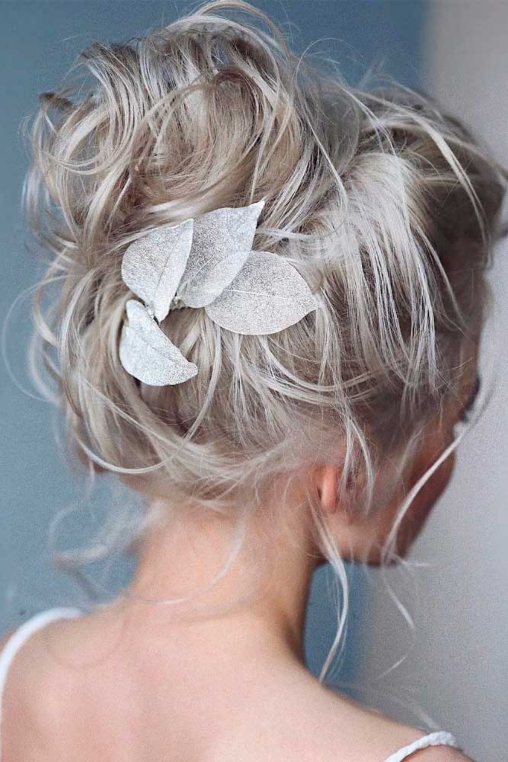 38 Chic Prom Hairstyles updos to Let You Be Amazing