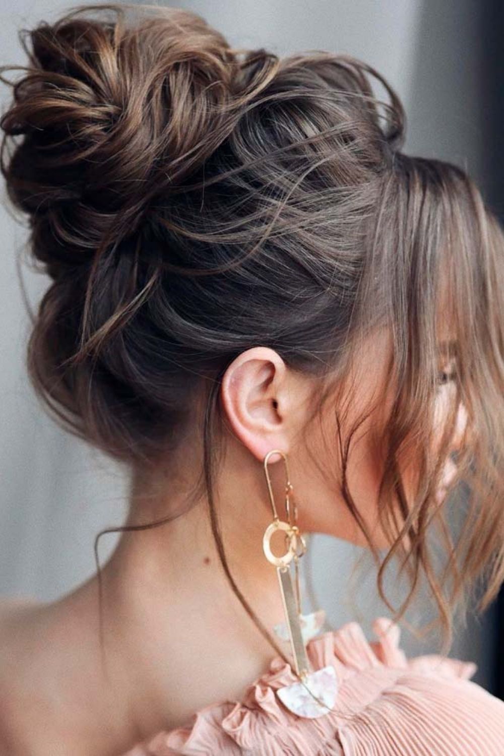 38 Chic Prom Hairstyles updos to Let You Be Amazing