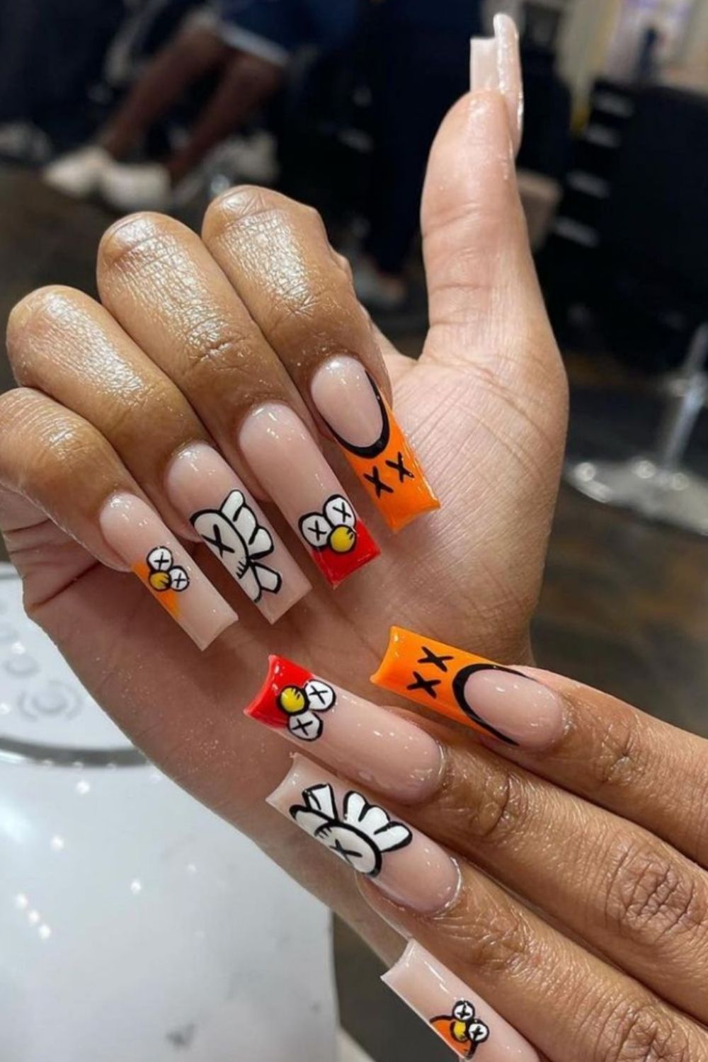 Halloween nail aesthetic | Trendy Halloween manicure to try 2021