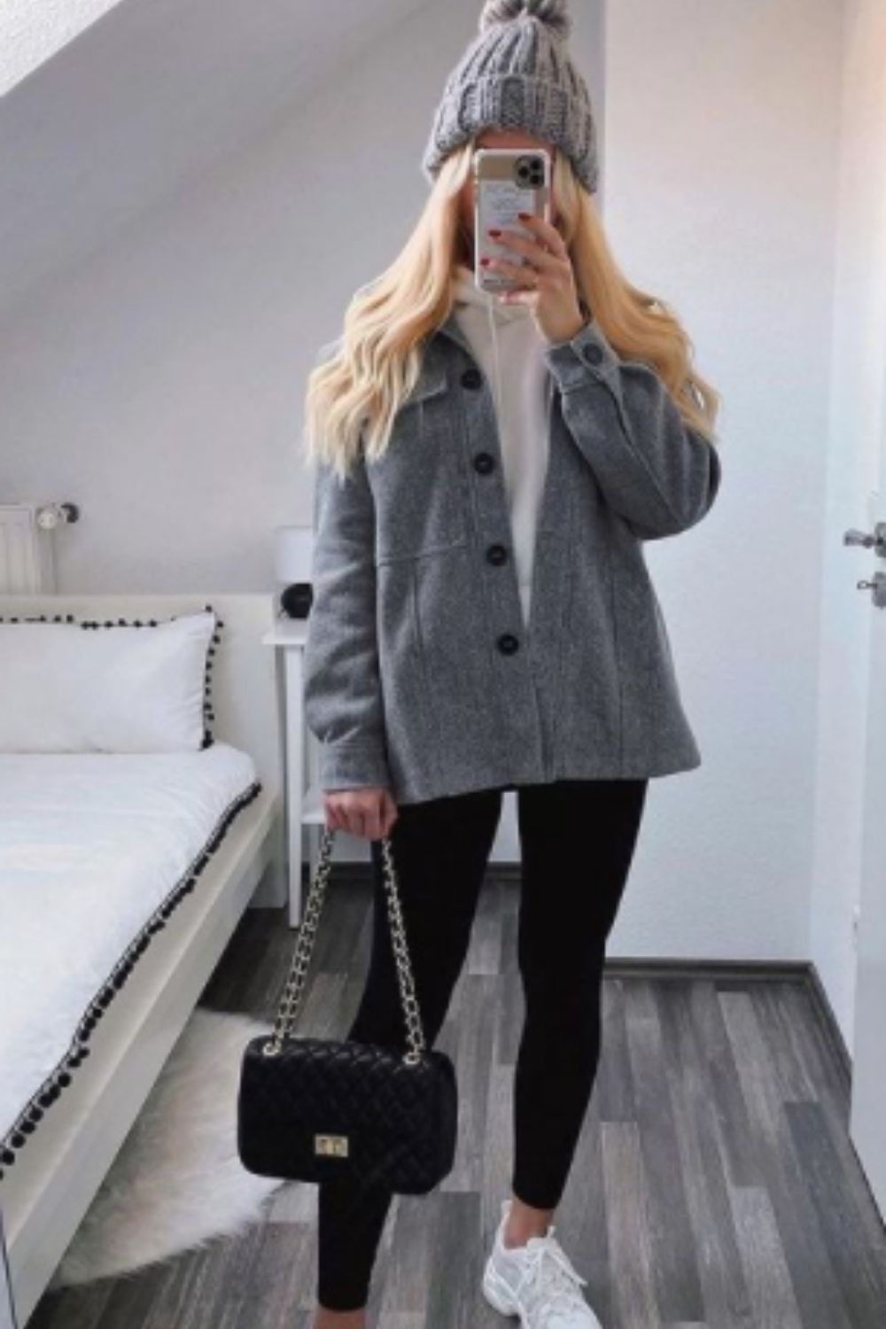 Cute fall outfits for school with coat