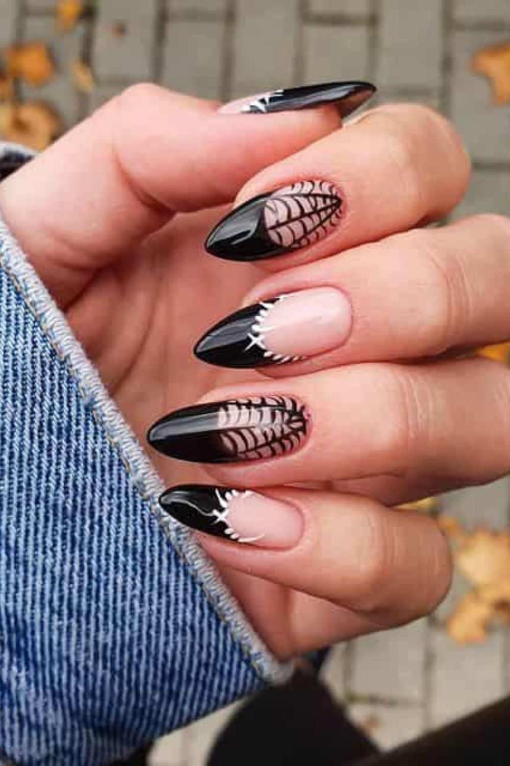 Halloween nail aesthetic | Trendy Halloween manicure to try 2021