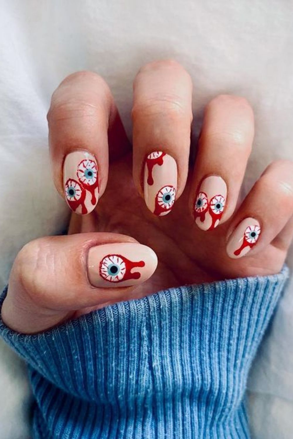 Halloween nail aesthetic | Trendy Halloween manicure to try 2021