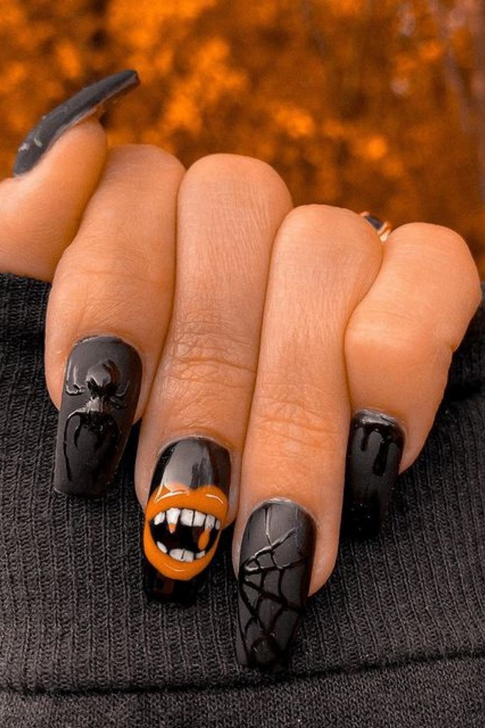 Halloween nail aesthetic | Trendy Halloween manicure to try 2021