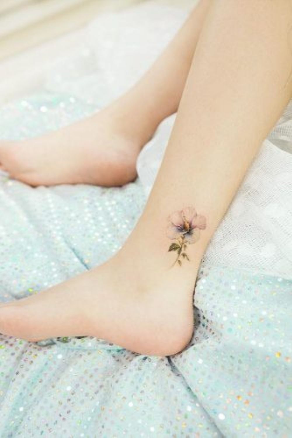 40 Best Minimalist Tattoo Designs for women
