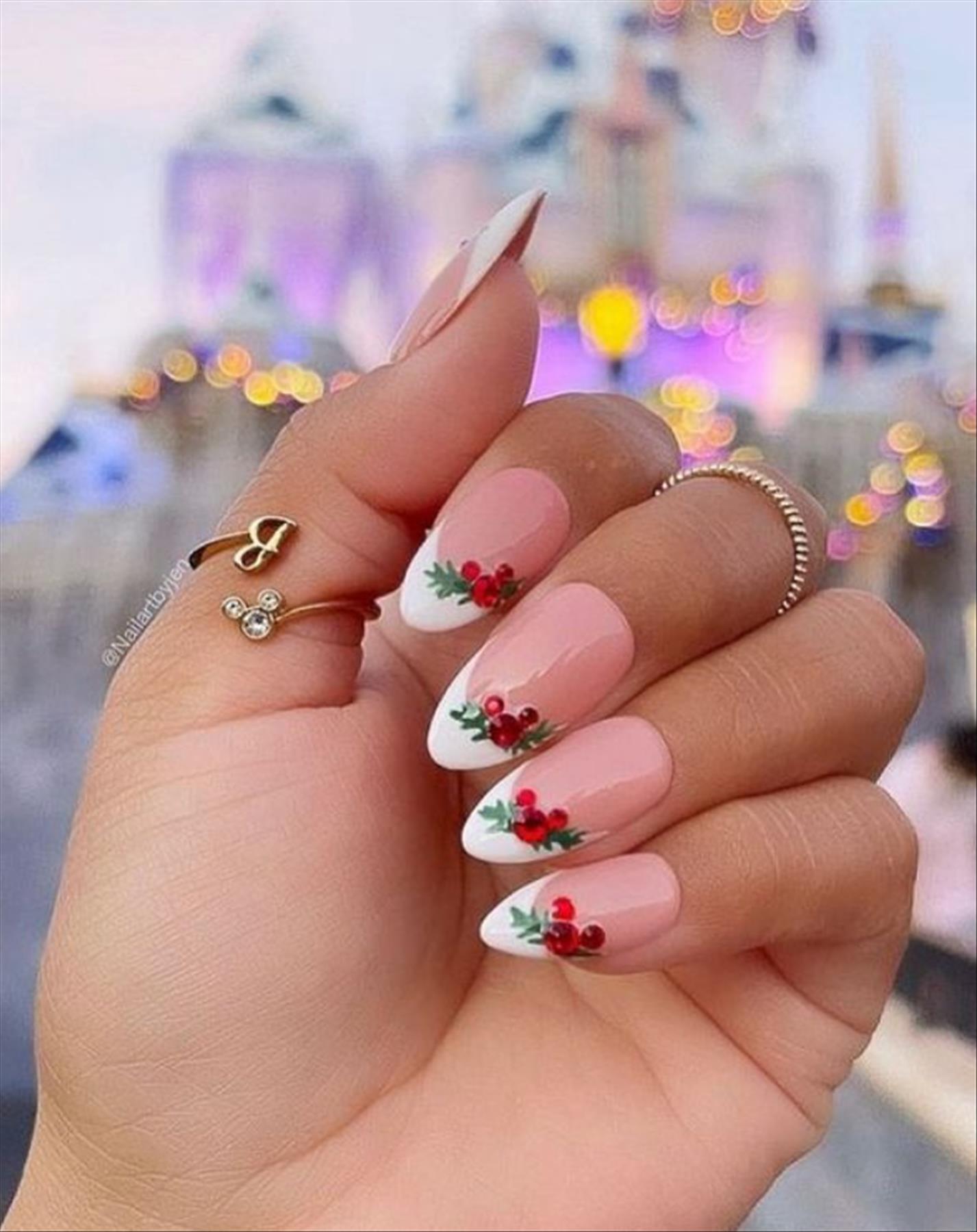 44 Best Holiday & Christmas nail trend 2021 You'll love Bellacocosum