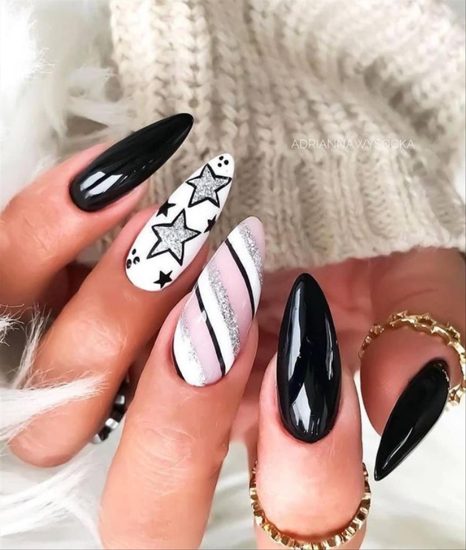 44 Best Holiday & Christmas nail trend 2021 You'll love - Bellacocosum