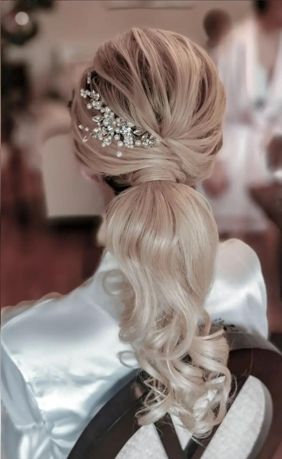 Wedding hairstyles for long hair perfect for brides