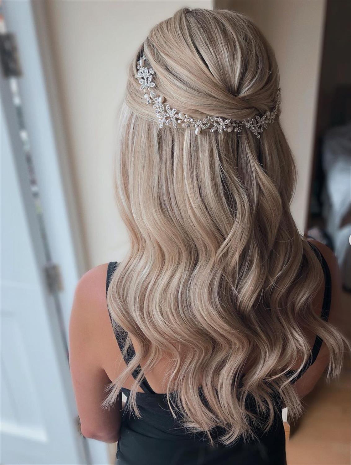 Wedding hairstyles for long hair perfect for brides