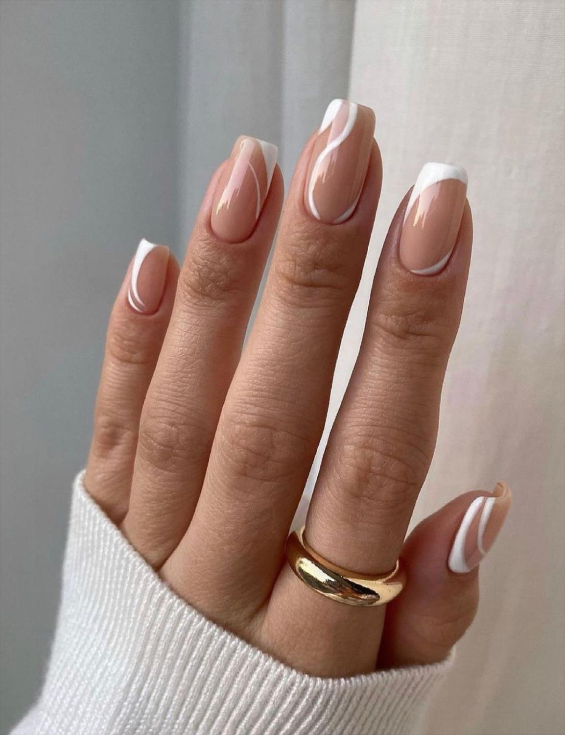 ELEGANT BRIDE WEDDING NAILS DESIGN FOR YOUR BIG DAY