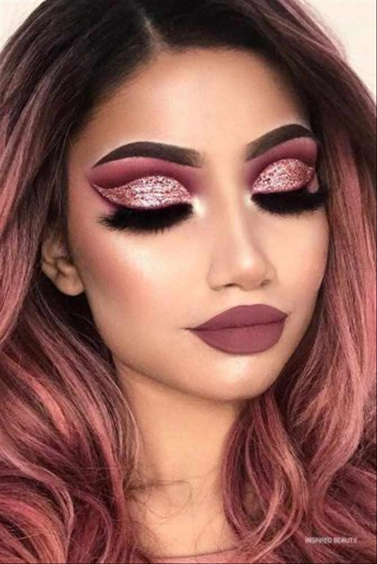 Awesome Christmas Makeup Ideas to Try This Holiday