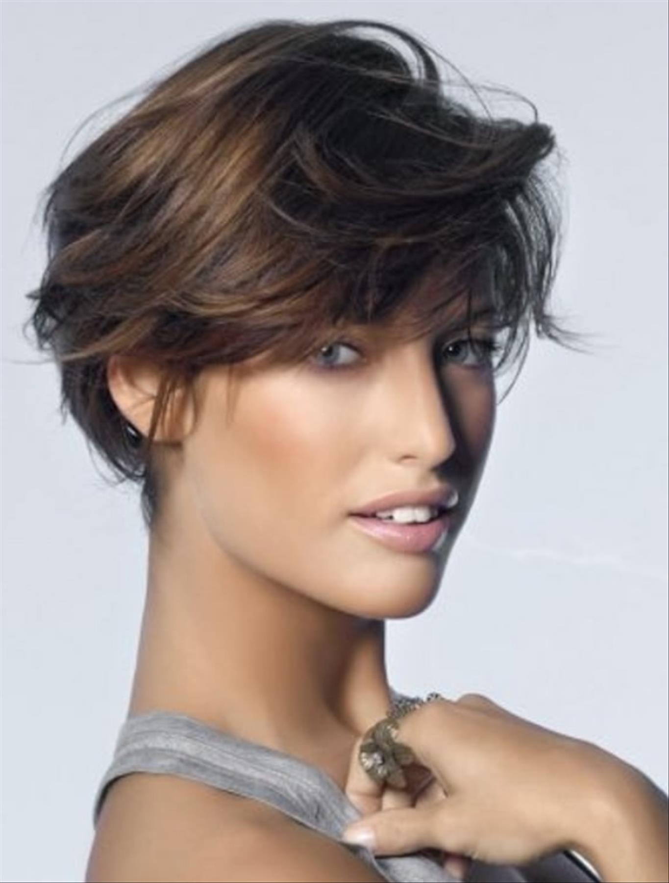 Best short pixie haircut for women trending now