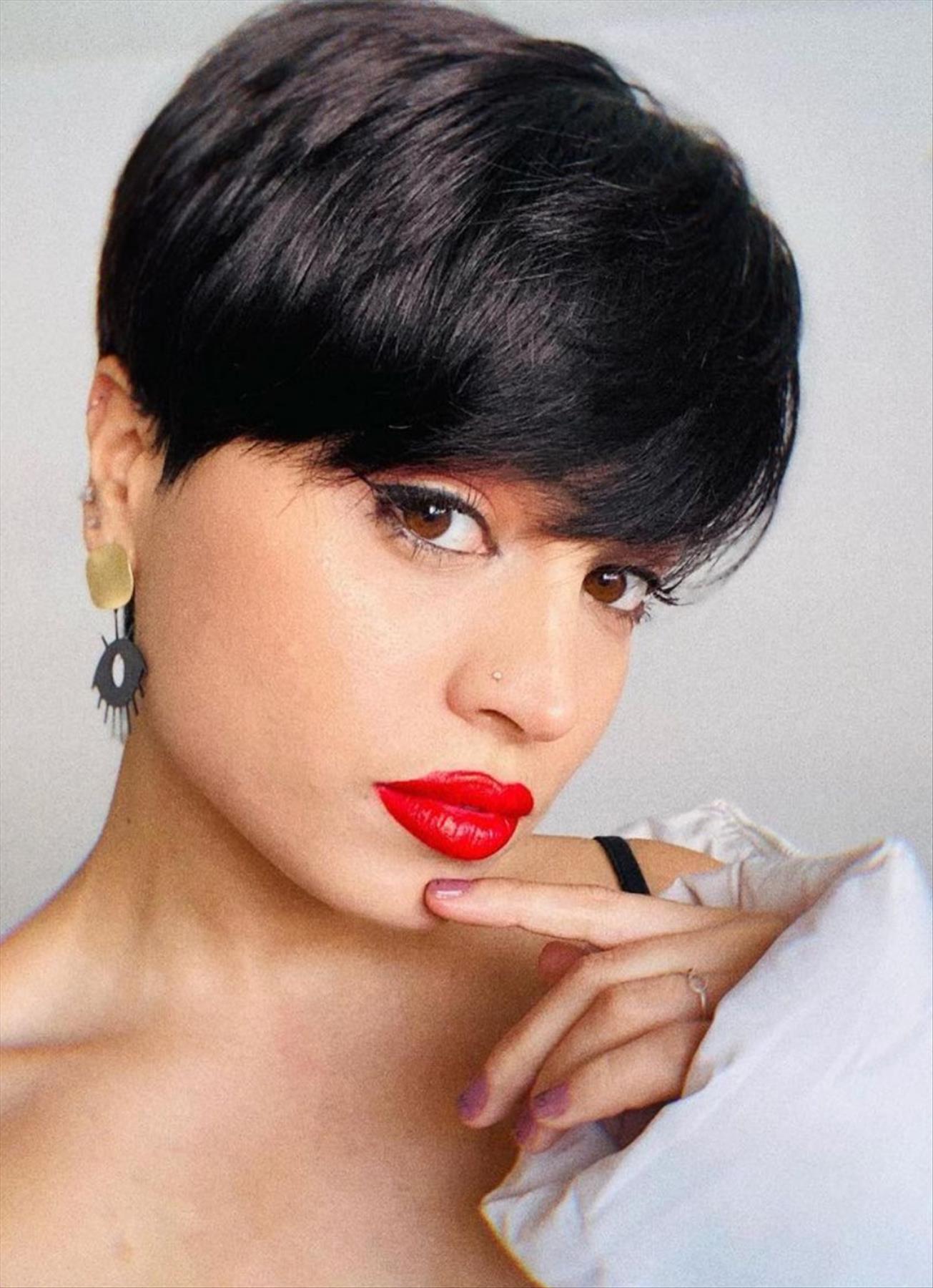 Best Short pixie haircut and hairstyle for cool women