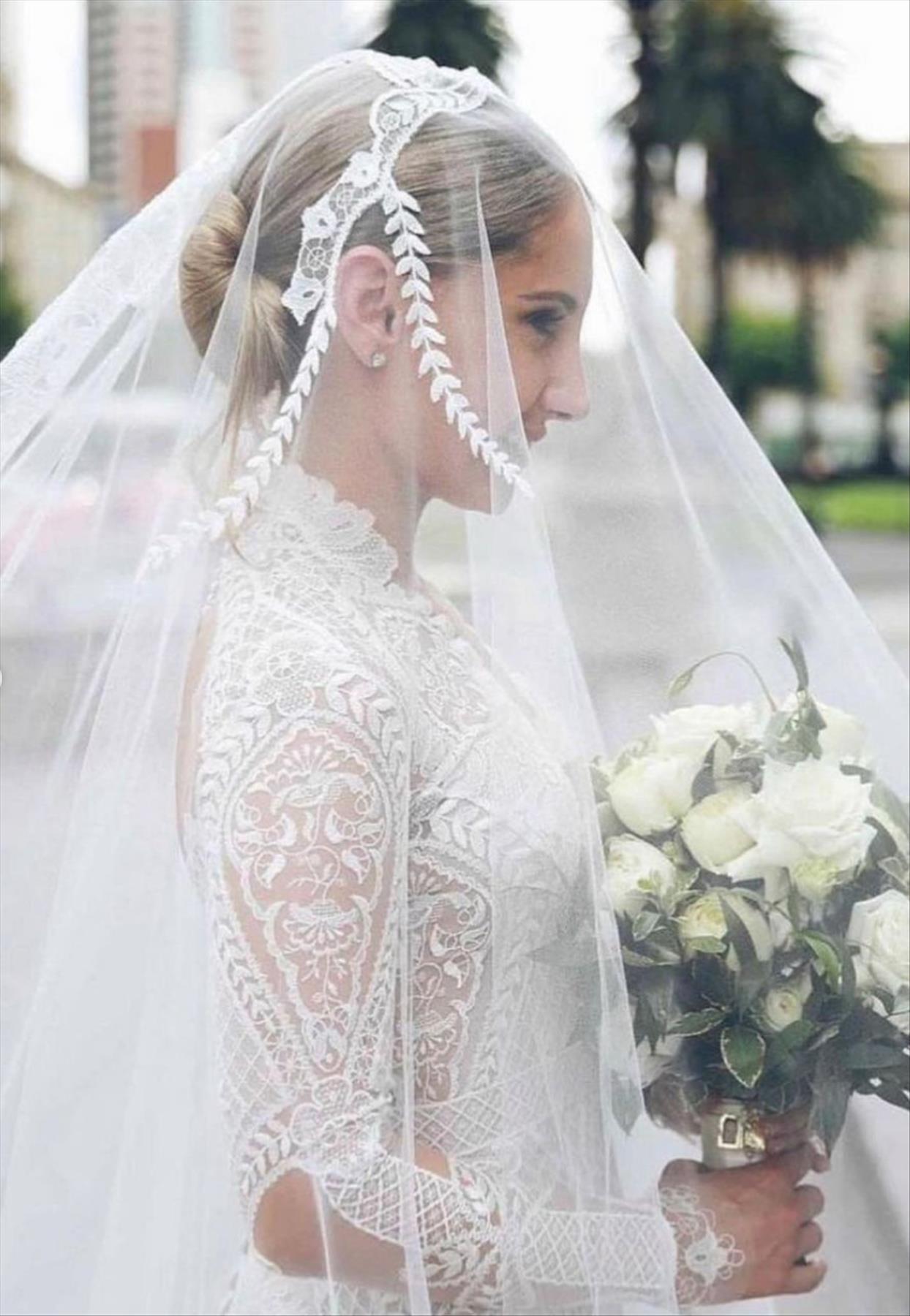 Romantic ways to wear wedding hairstyle with veils