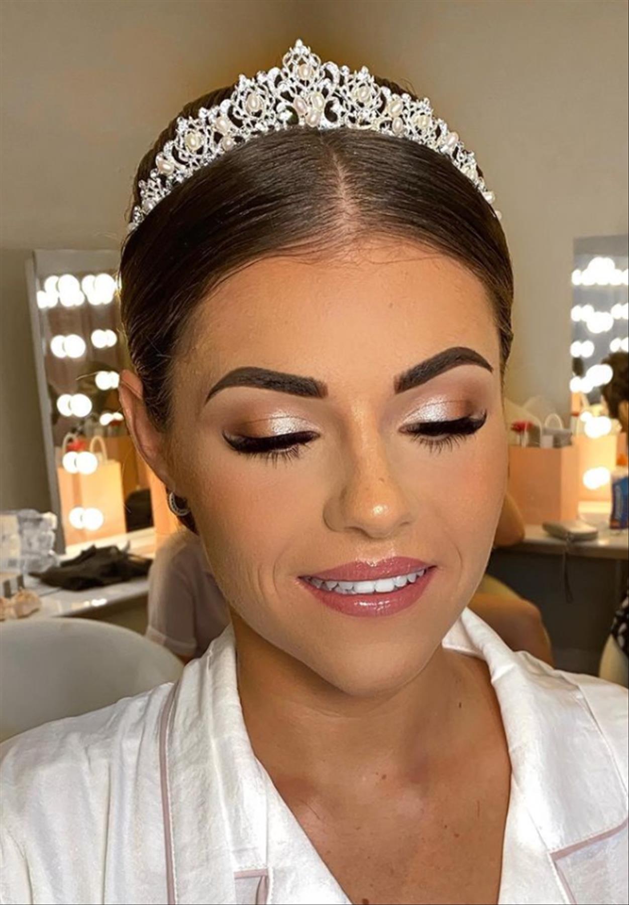 Natural Wedding Makeup Looks for Your Big Day