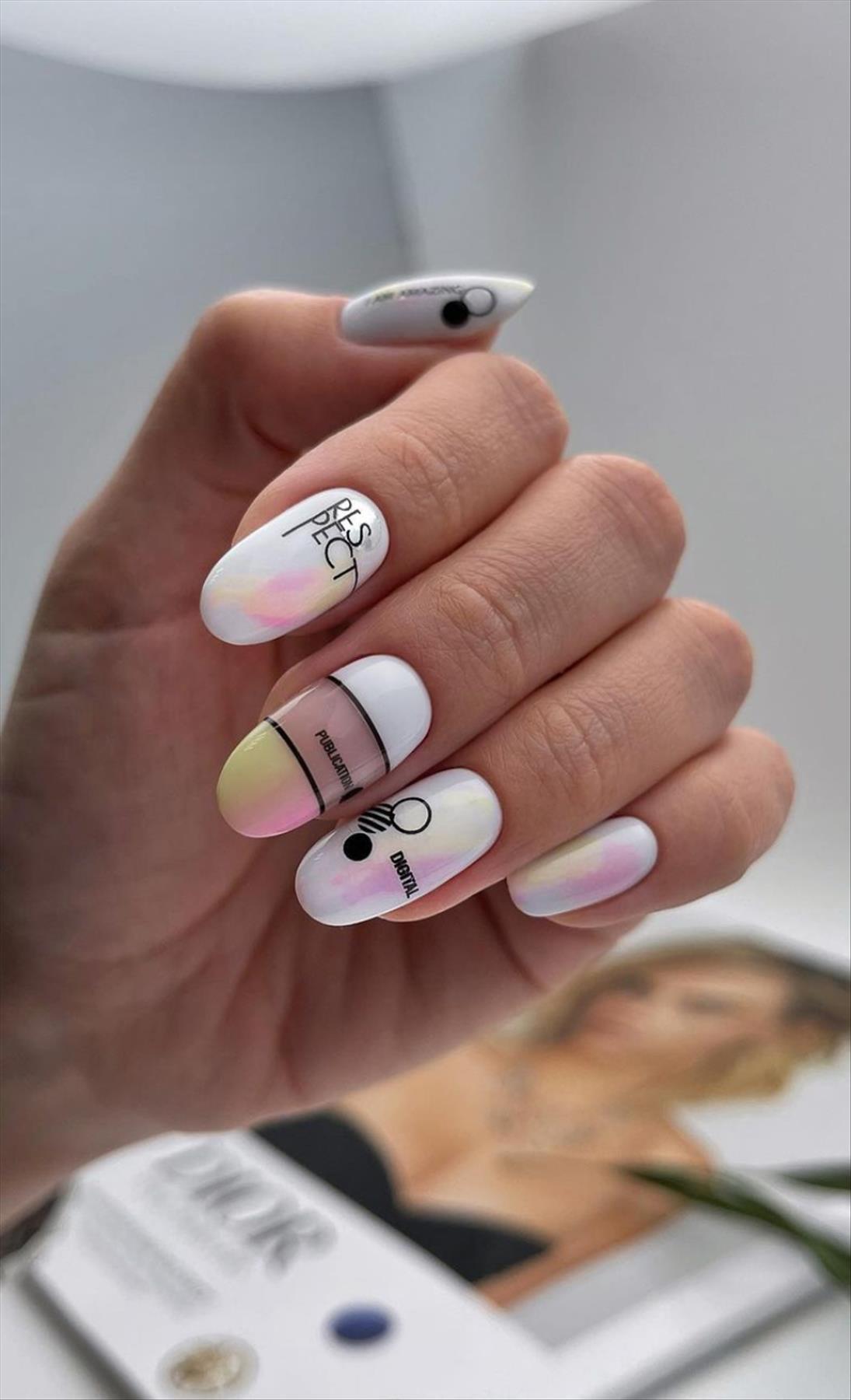 Cute short almond nail design art for the 2022 chic look