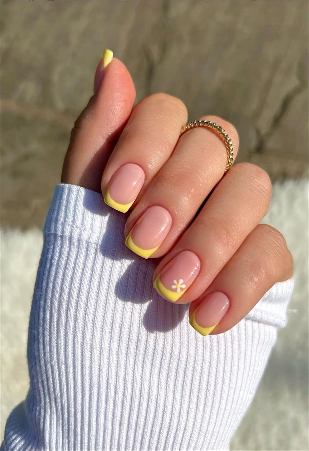 Best French tip nails for Summer mani 2022