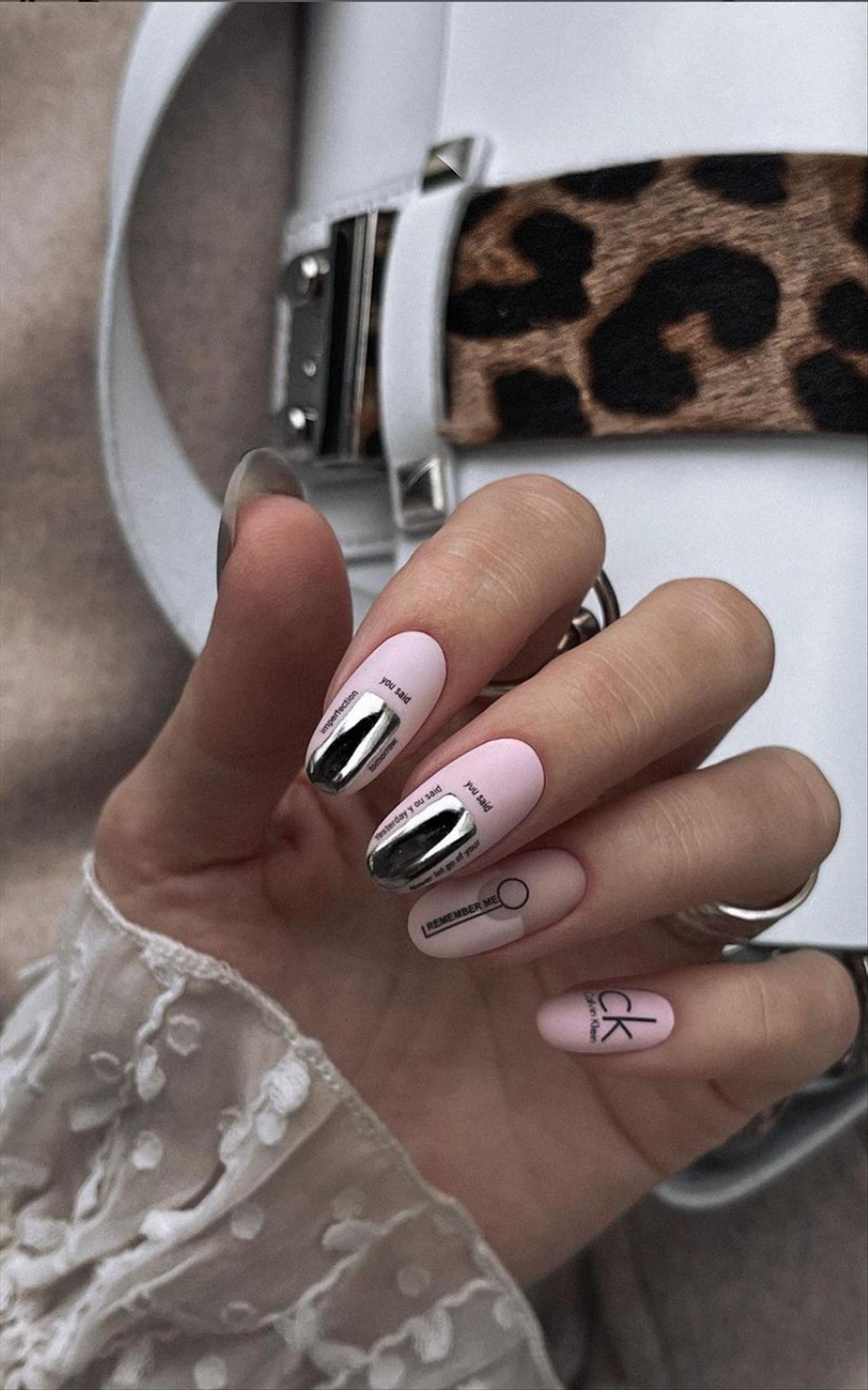 Cute short almond nail design art for the 2022 chic look