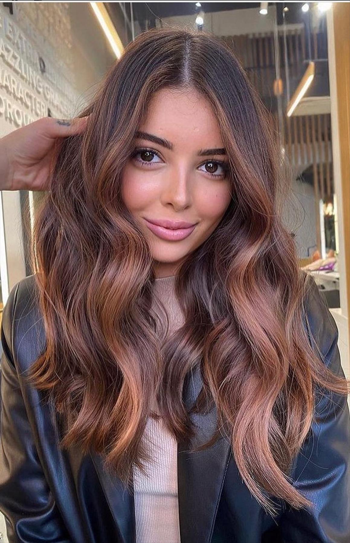 Chic summer brunette hair balayage for women to try